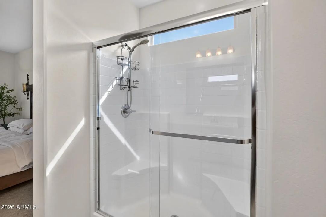 Real Estate Picture 24