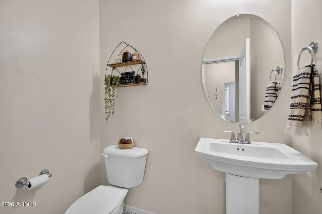 Real Estate Picture 33