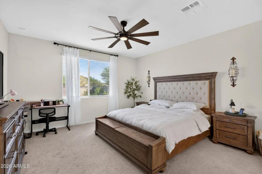 Real Estate Picture 22