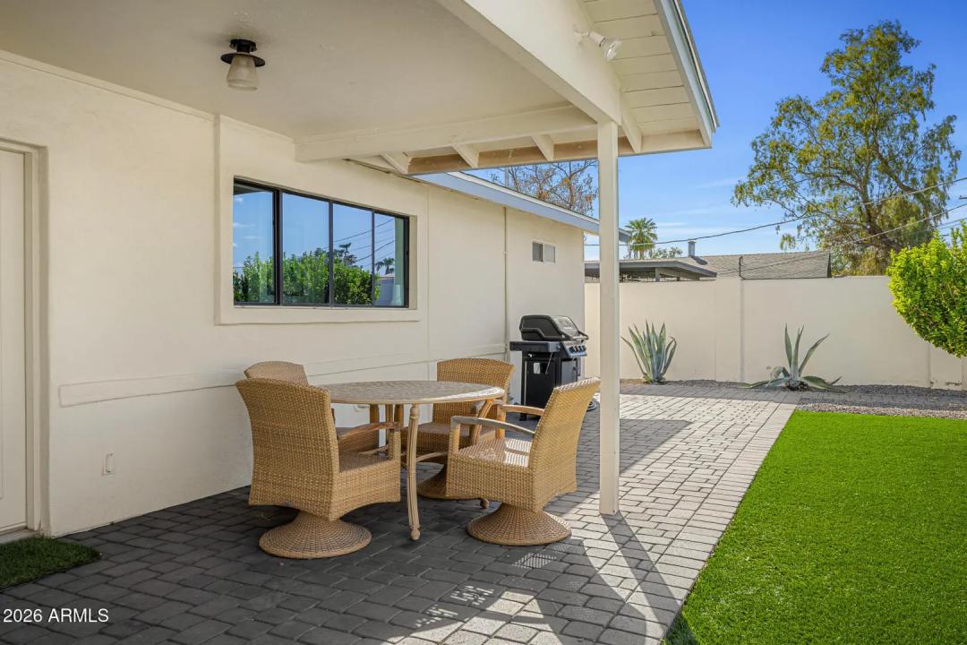 Real Estate Picture 18