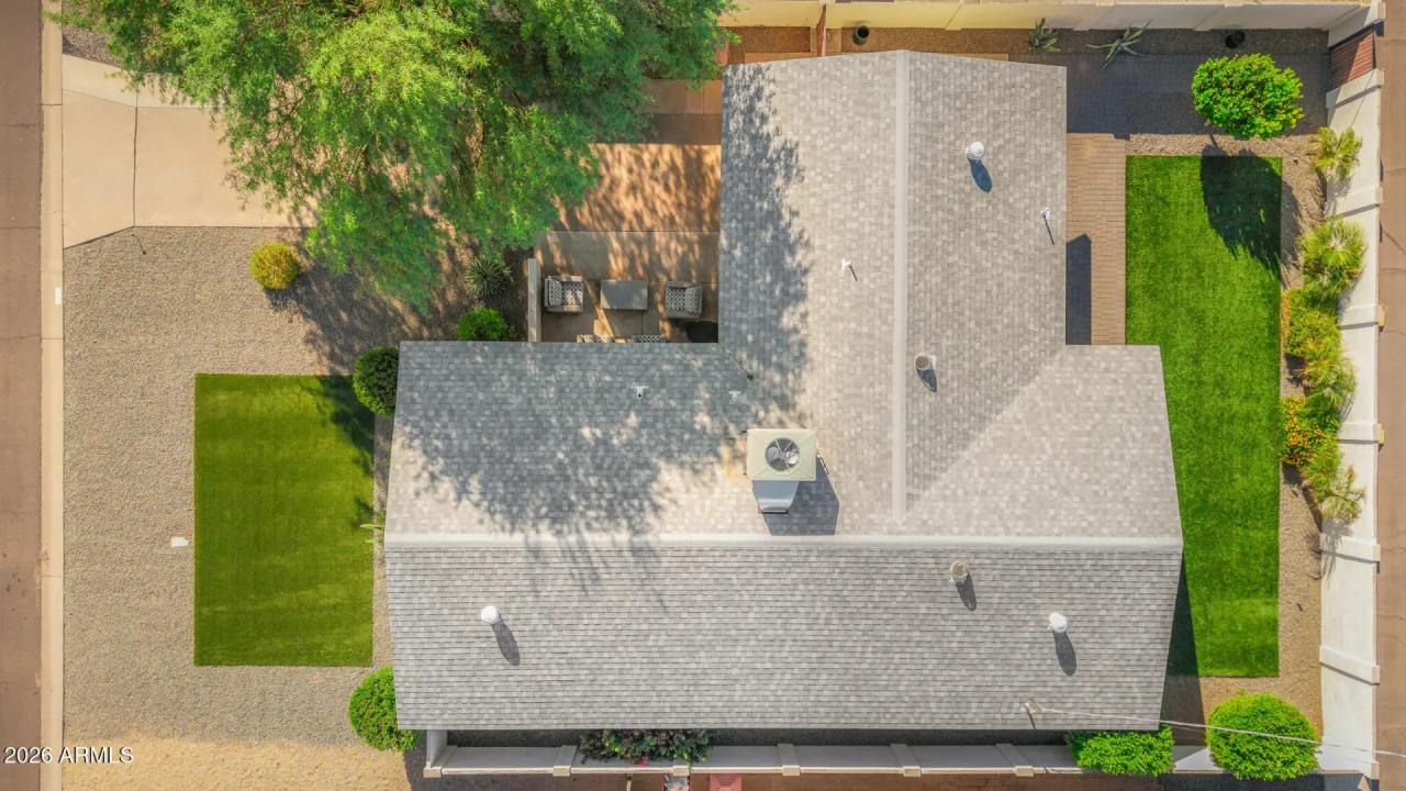 Real Estate Picture 19