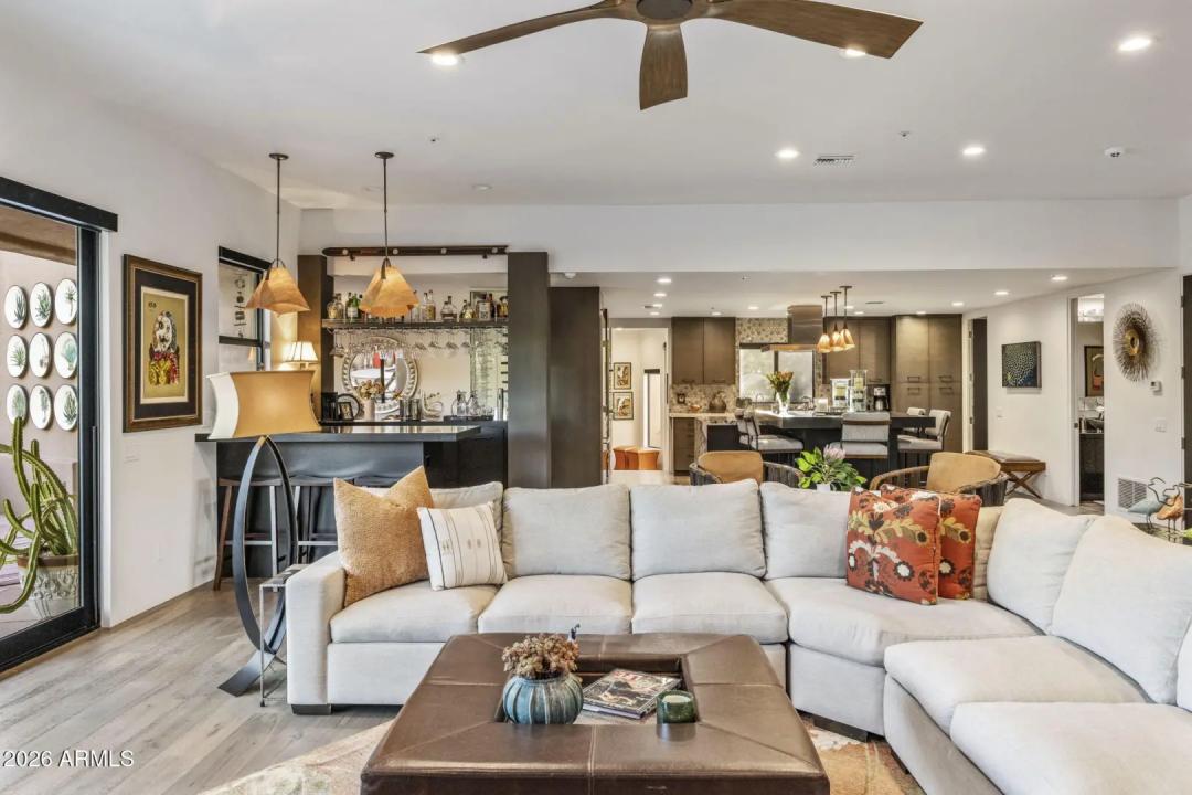 Real Estate Picture 9