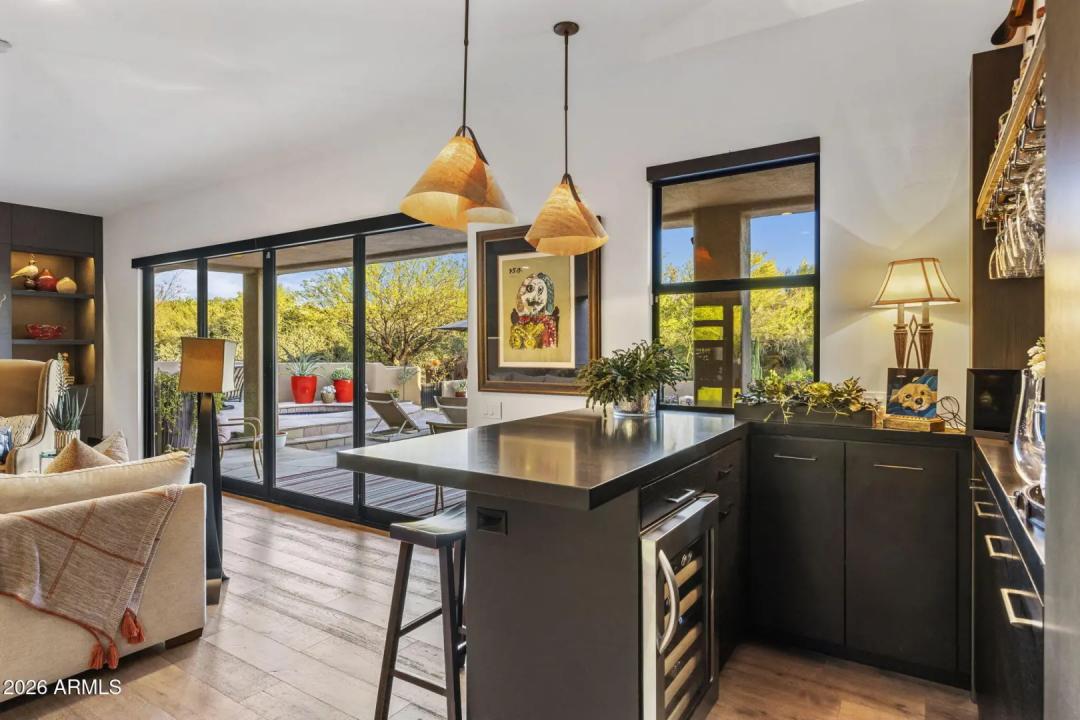 Real Estate Picture 16