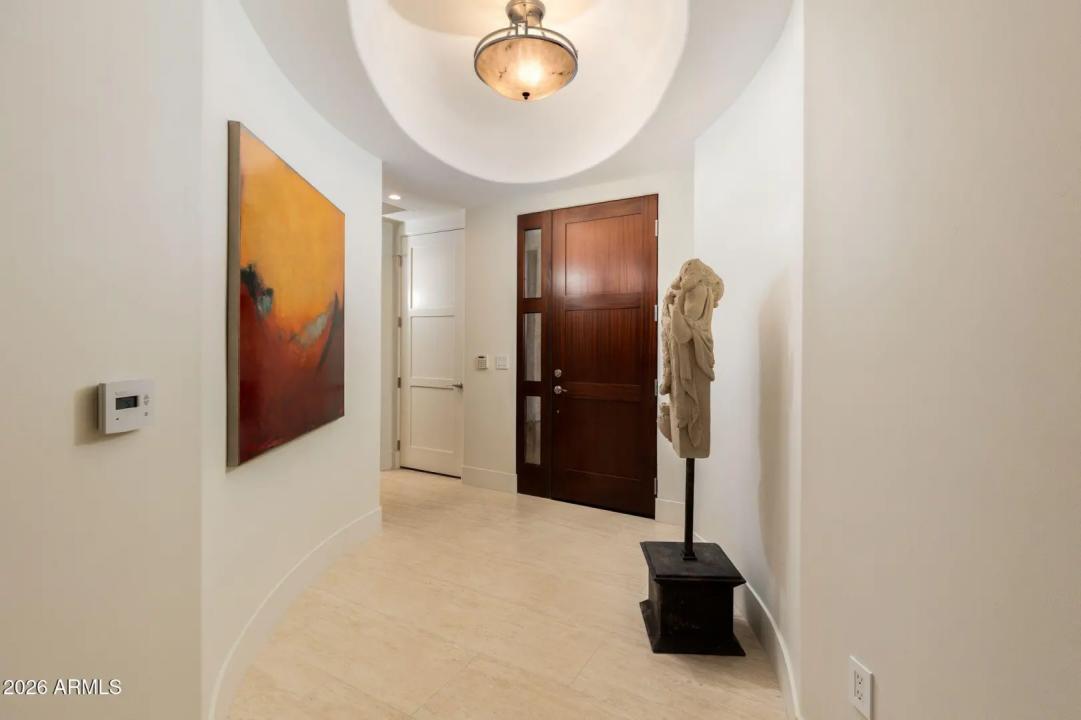 Real Estate Picture 5
