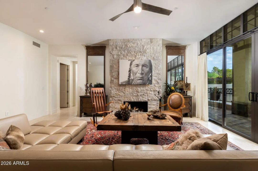 Real Estate Picture 7