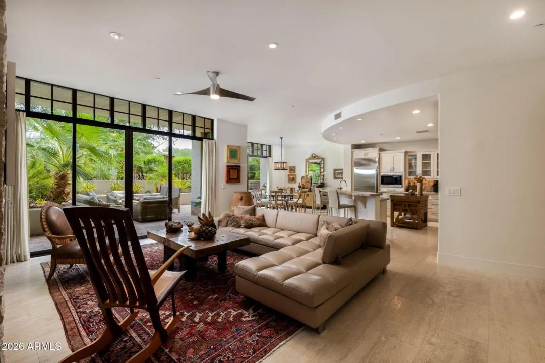 Real Estate Picture 10