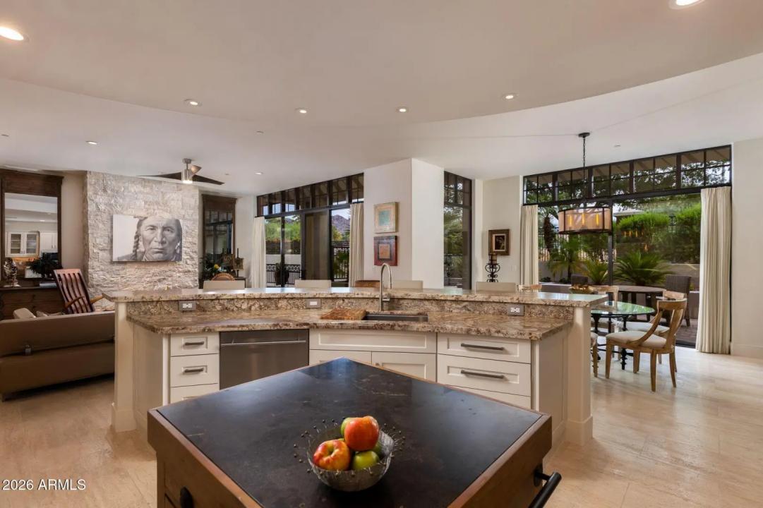 Real Estate Picture 15
