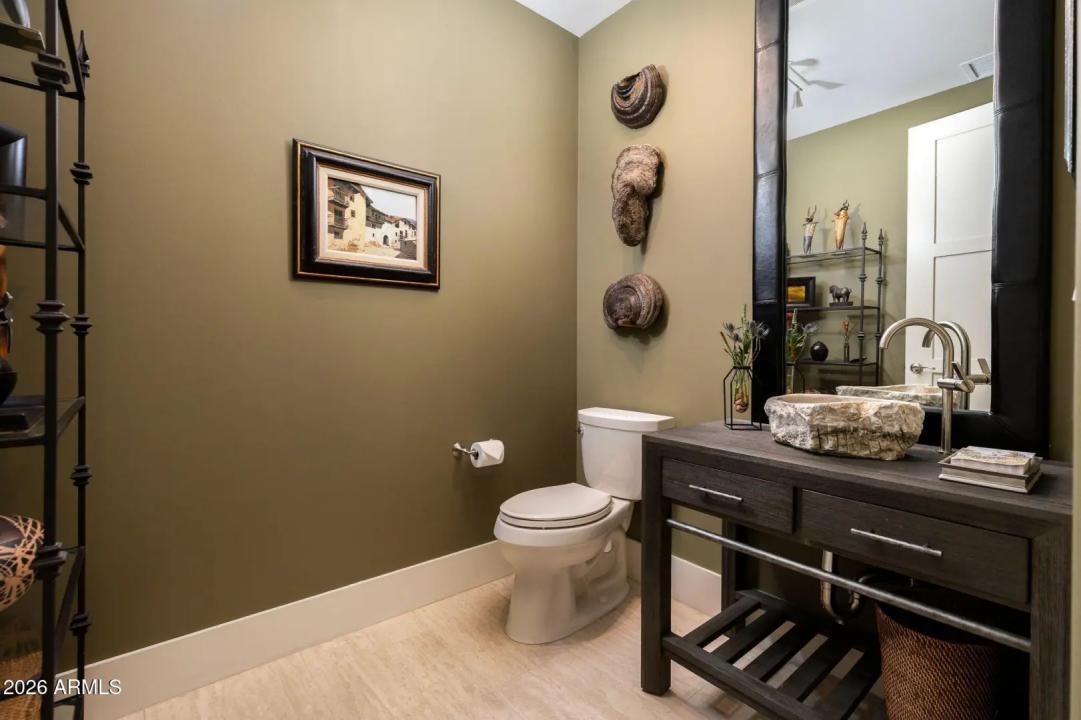 Real Estate Picture 19