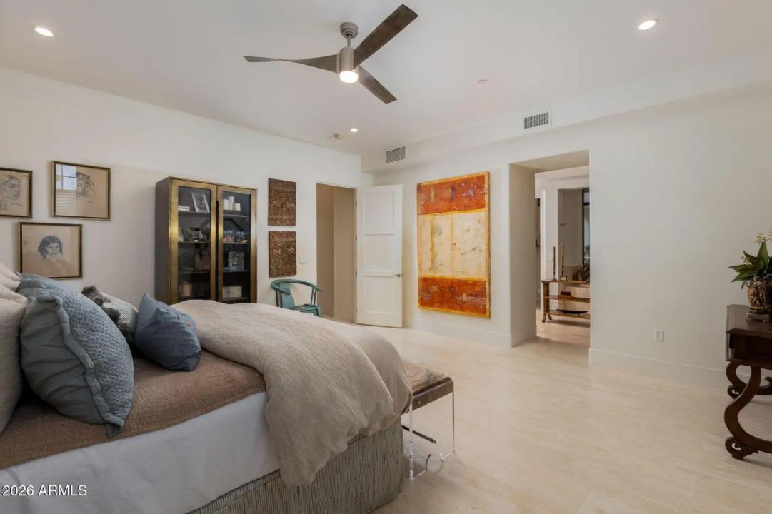 Real Estate Picture 22