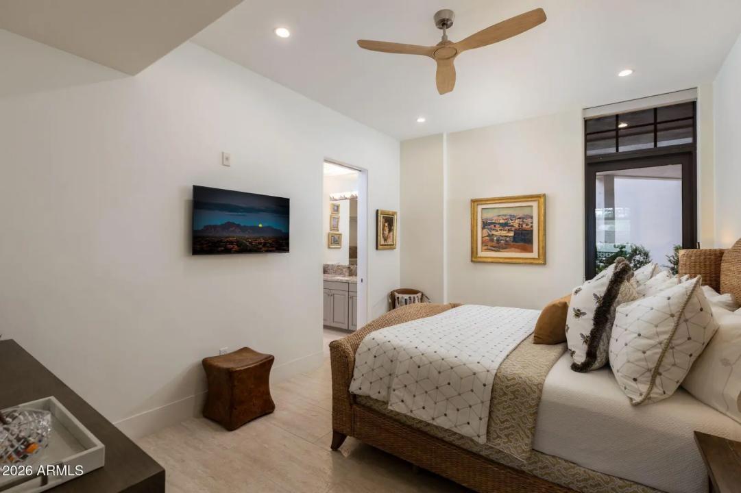 Real Estate Picture 28