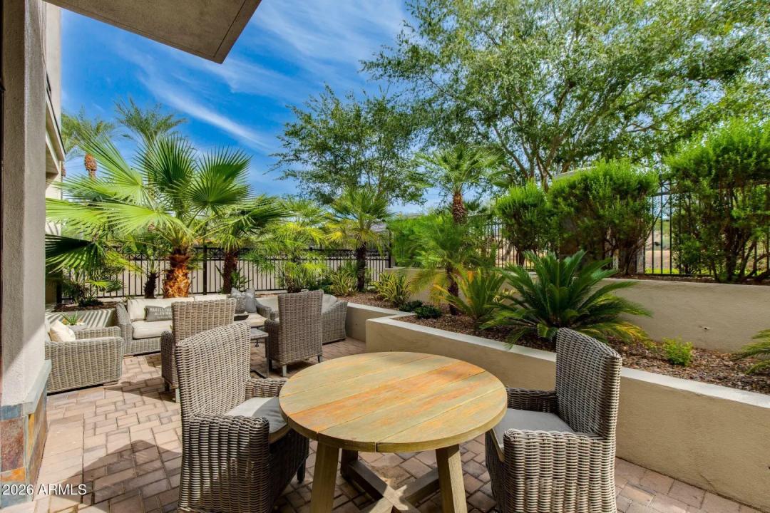 Real Estate Picture 40
