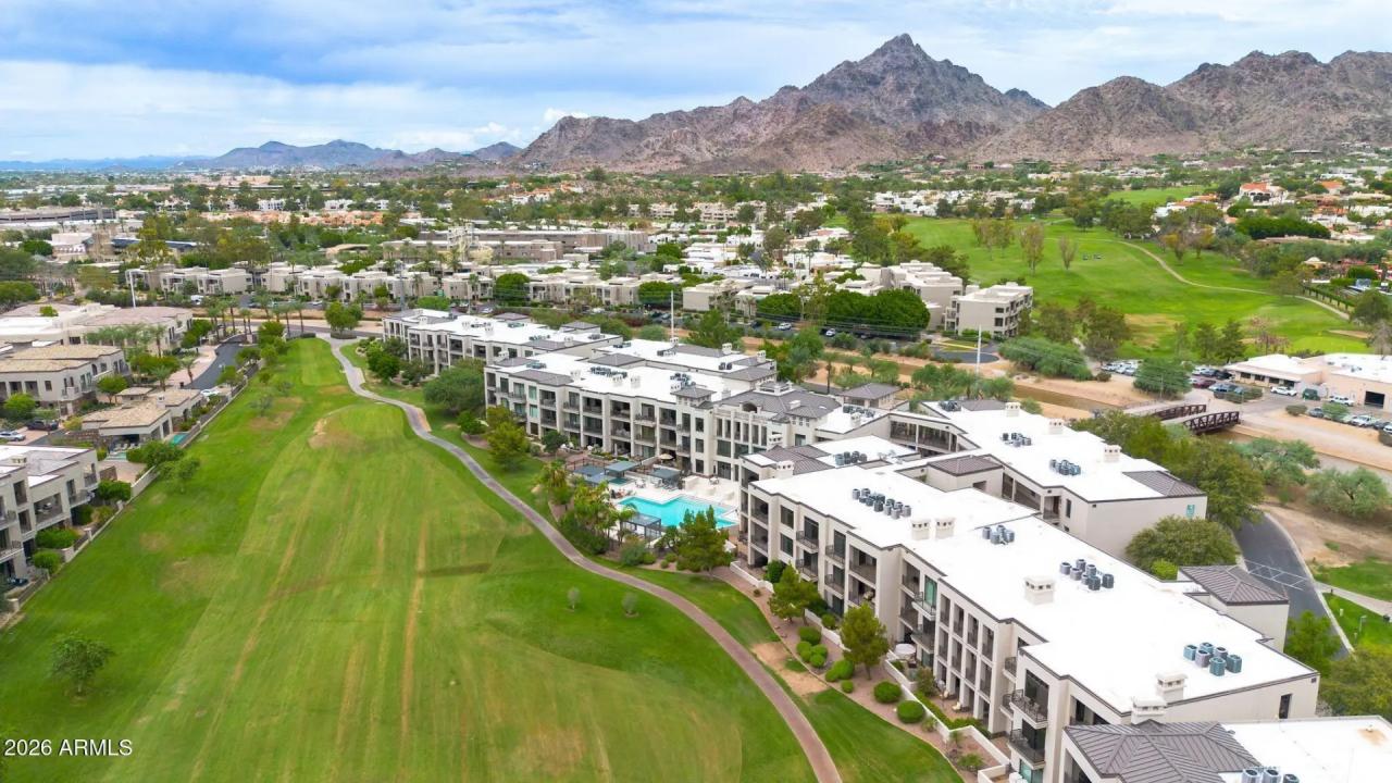 Real Estate Picture 50