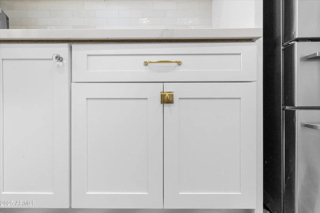 Real Estate Picture 8