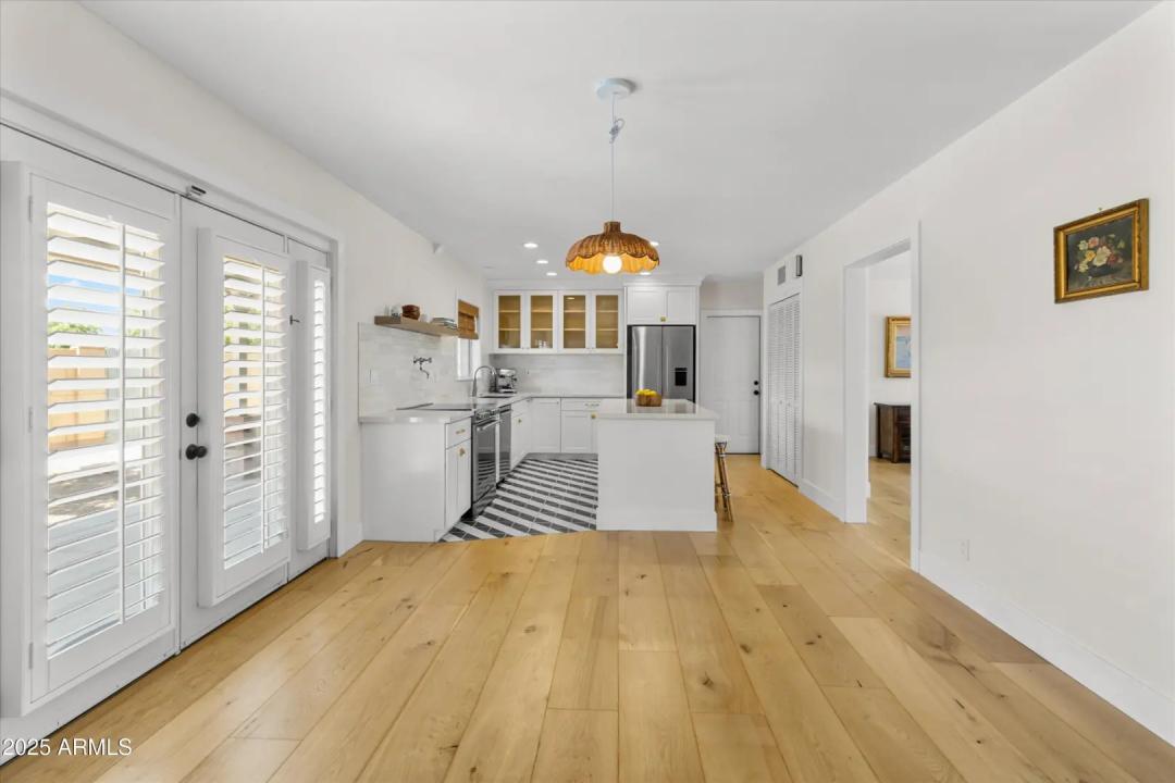 Real Estate Picture 10