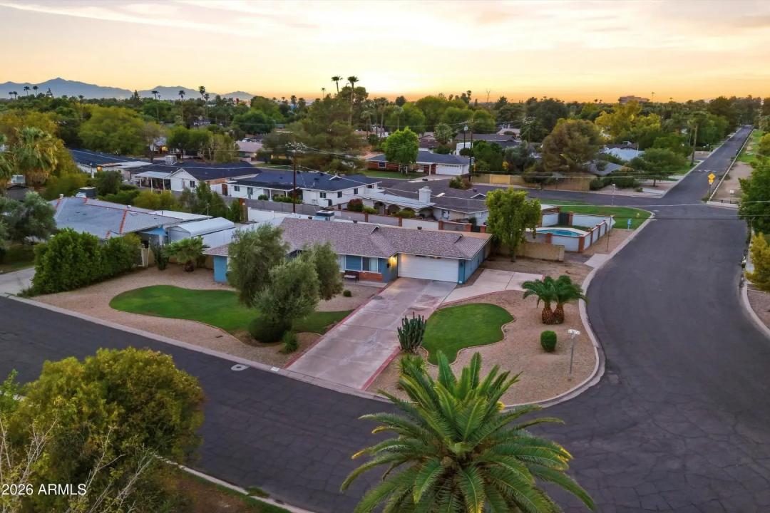 Real Estate Picture 28