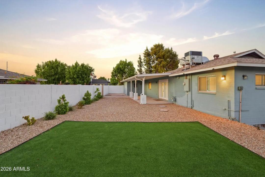 Real Estate Picture 19