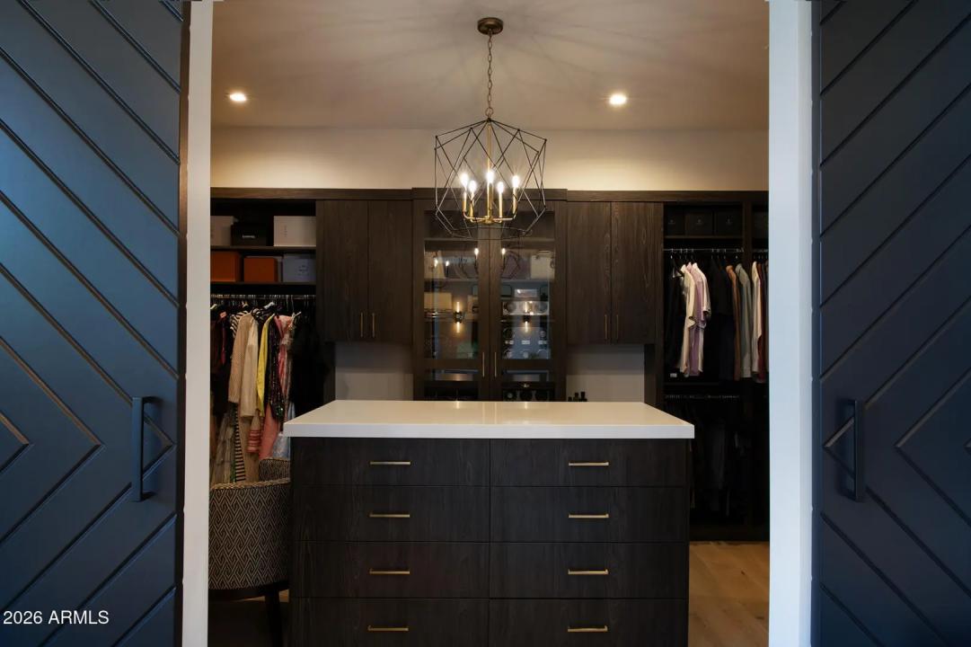 Real Estate Picture 19
