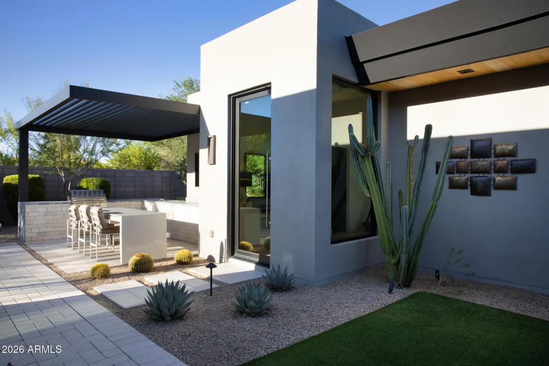 Real Estate Picture 38