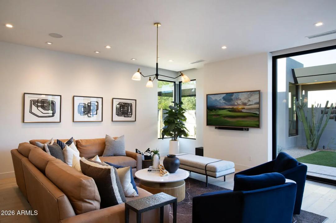 Real Estate Picture 40