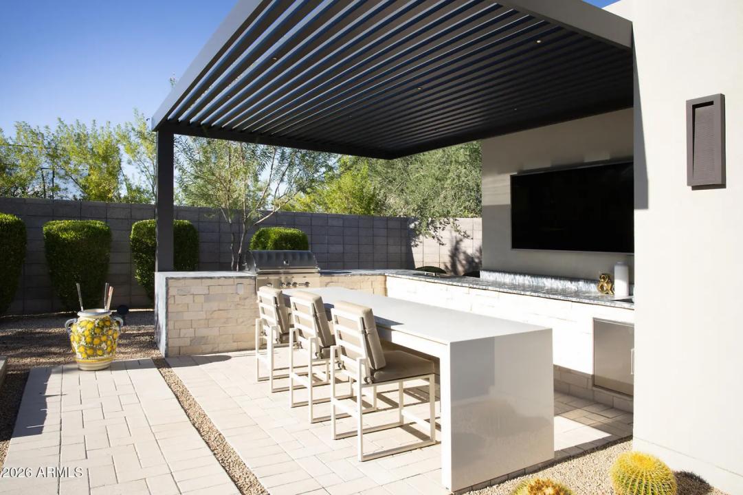 Real Estate Picture 43
