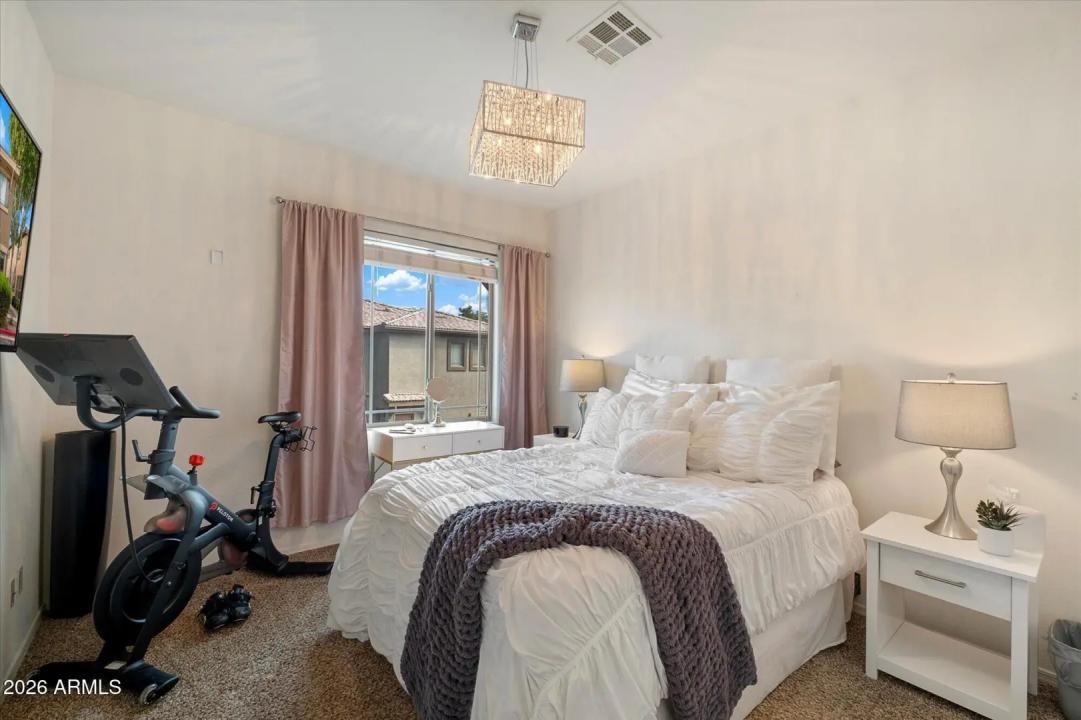 Real Estate Picture 17