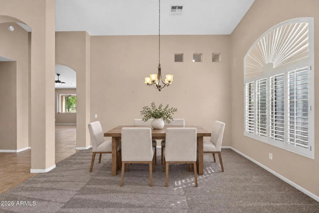Real Estate Picture 17