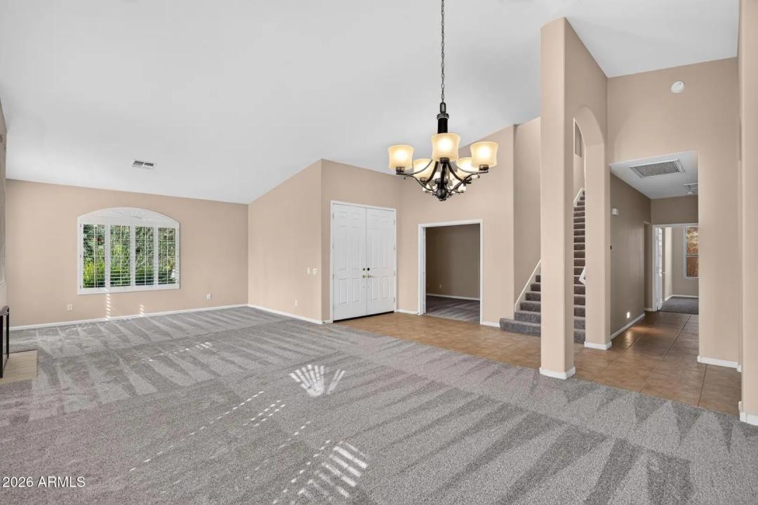 Real Estate Picture 12