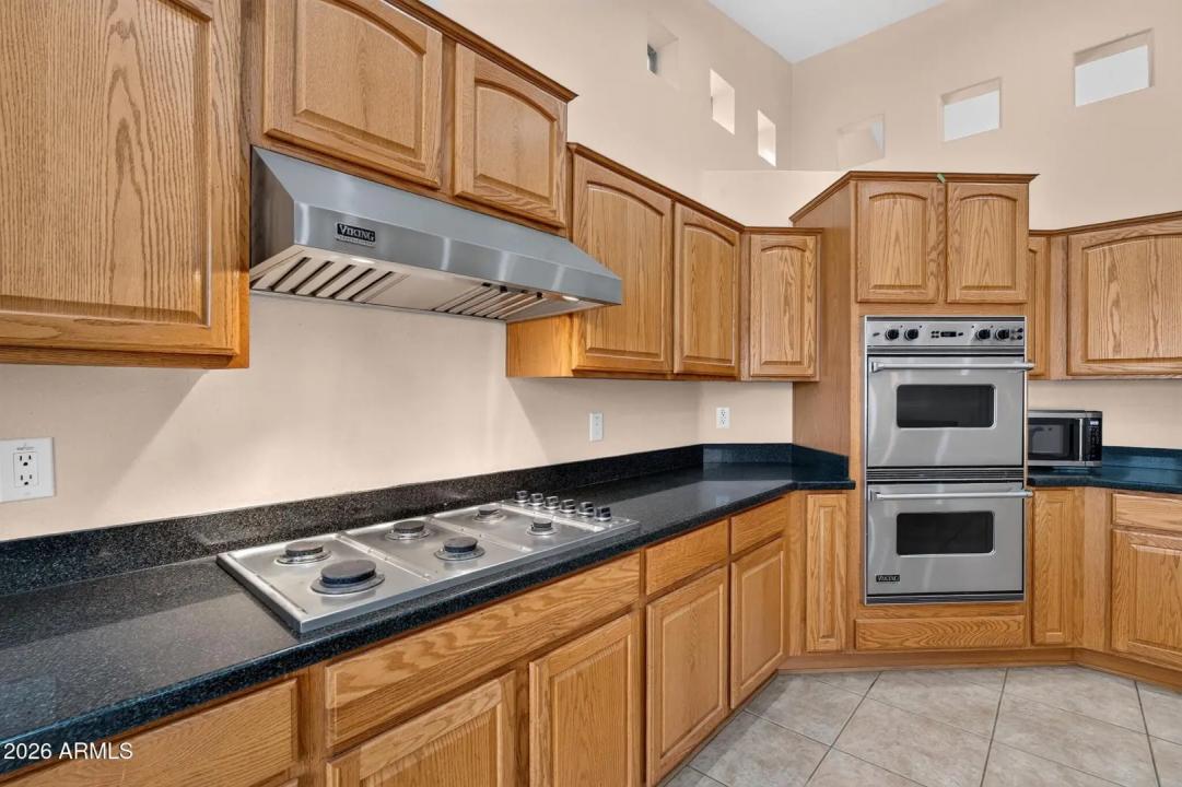 Real Estate Picture 32