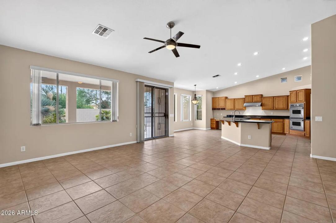 Real Estate Picture 26