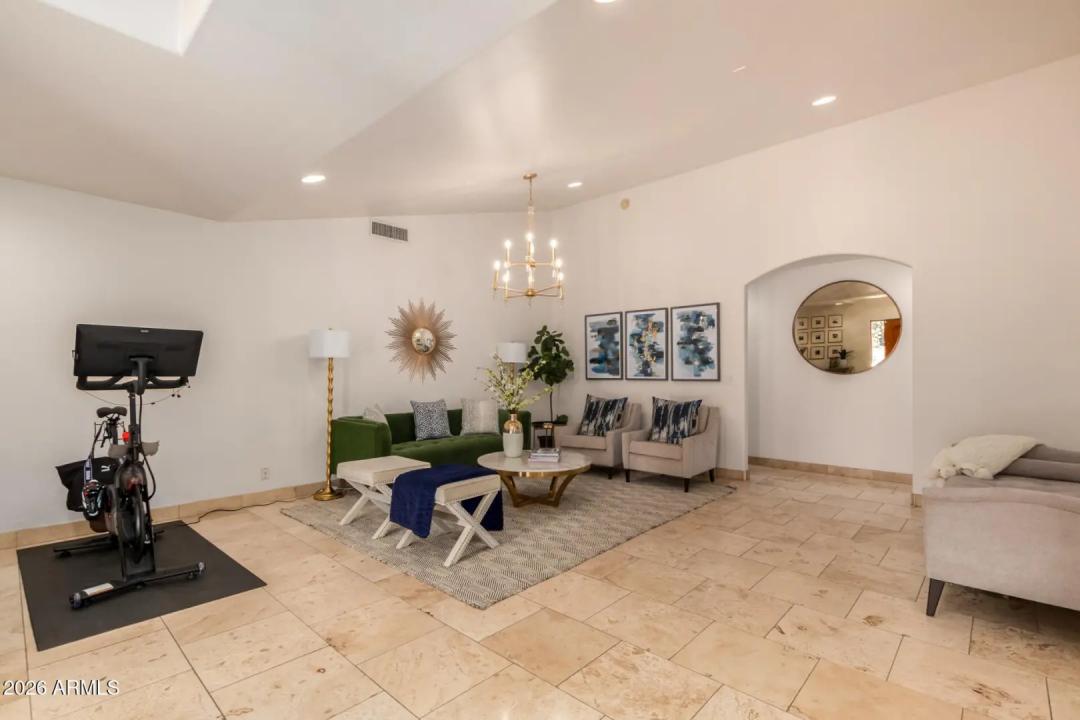5555 E MONTEROSA Street Phoenix AZ 85018 Picture 6.