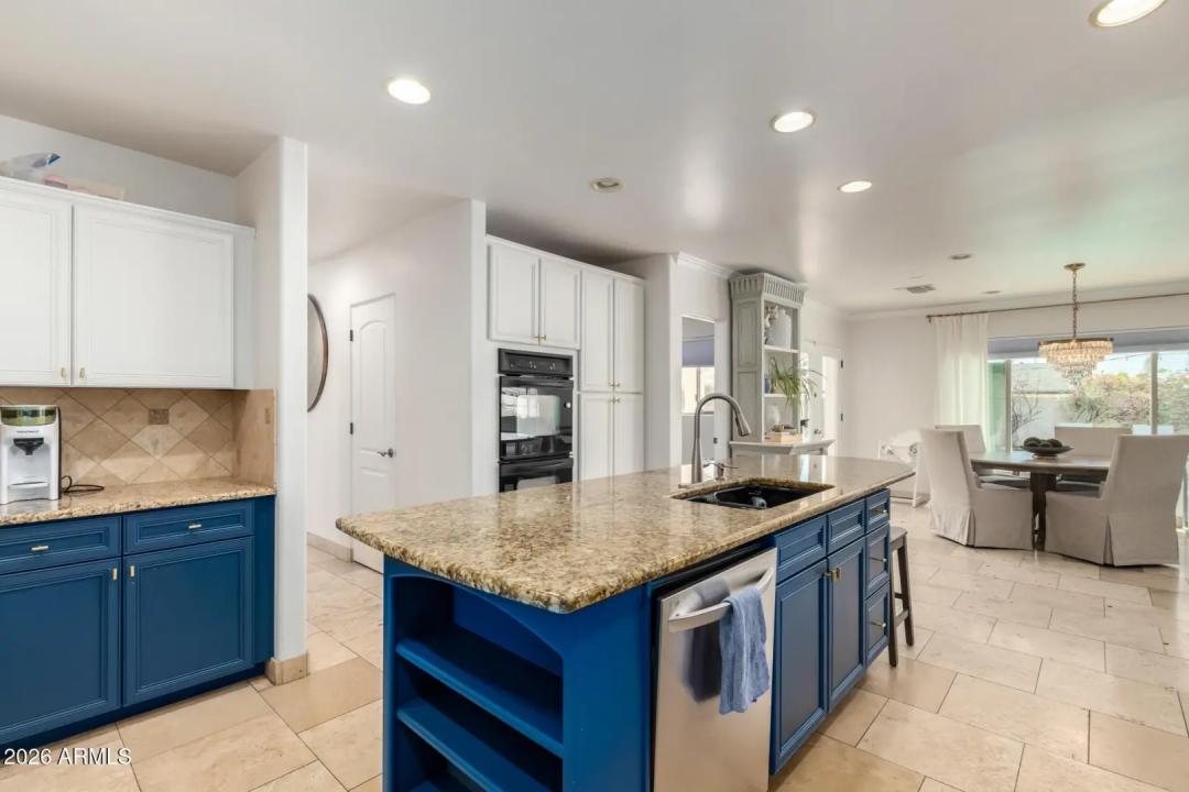5555 E MONTEROSA Street Phoenix AZ 85018 Picture 9.