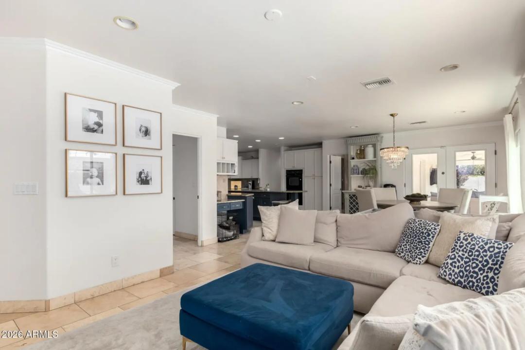 5555 E MONTEROSA Street Phoenix AZ 85018 Picture 12.