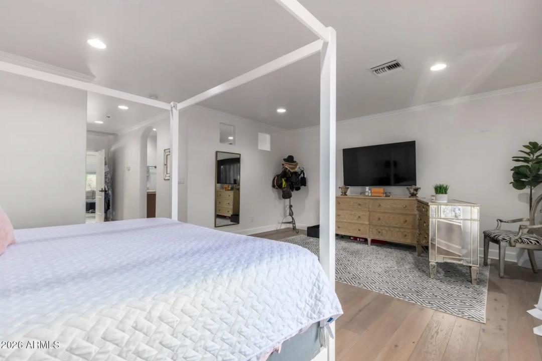 5555 E MONTEROSA Street Phoenix AZ 85018 Picture 15.