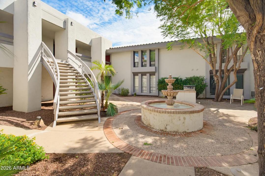 Real Estate Picture 2