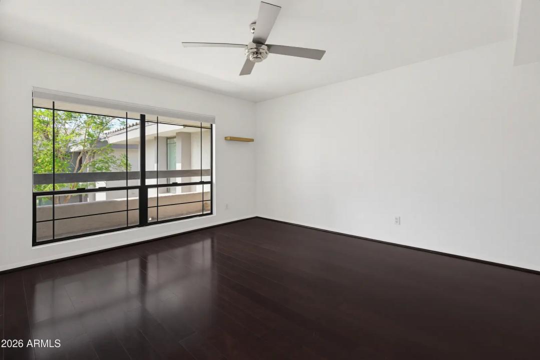 Real Estate Picture 15
