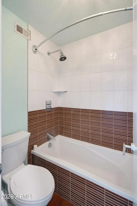 Real Estate Picture 21