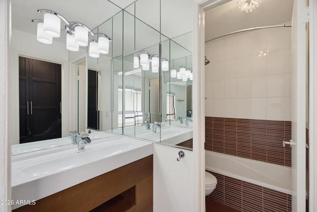 Real Estate Picture 20