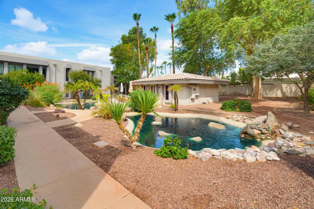 Real Estate Picture 29