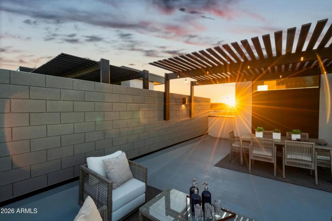 Real Estate Picture 27