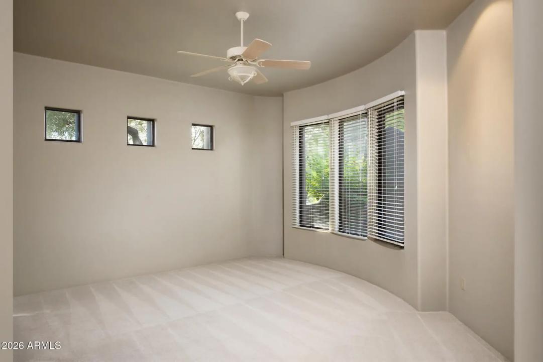 Real Estate Picture 17