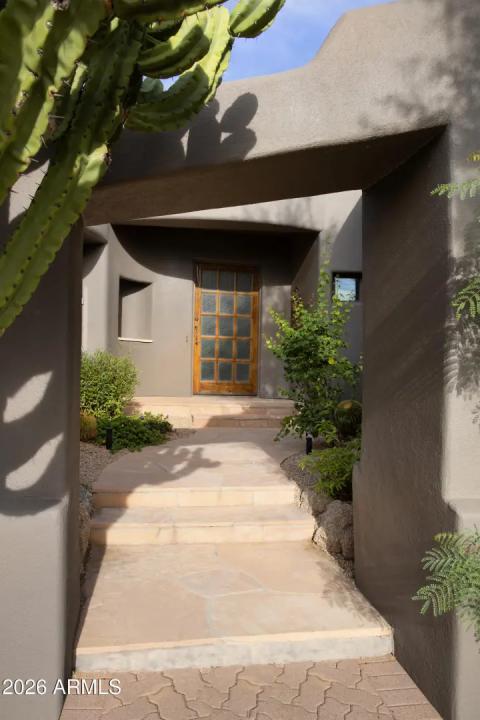 Real Estate Picture 4