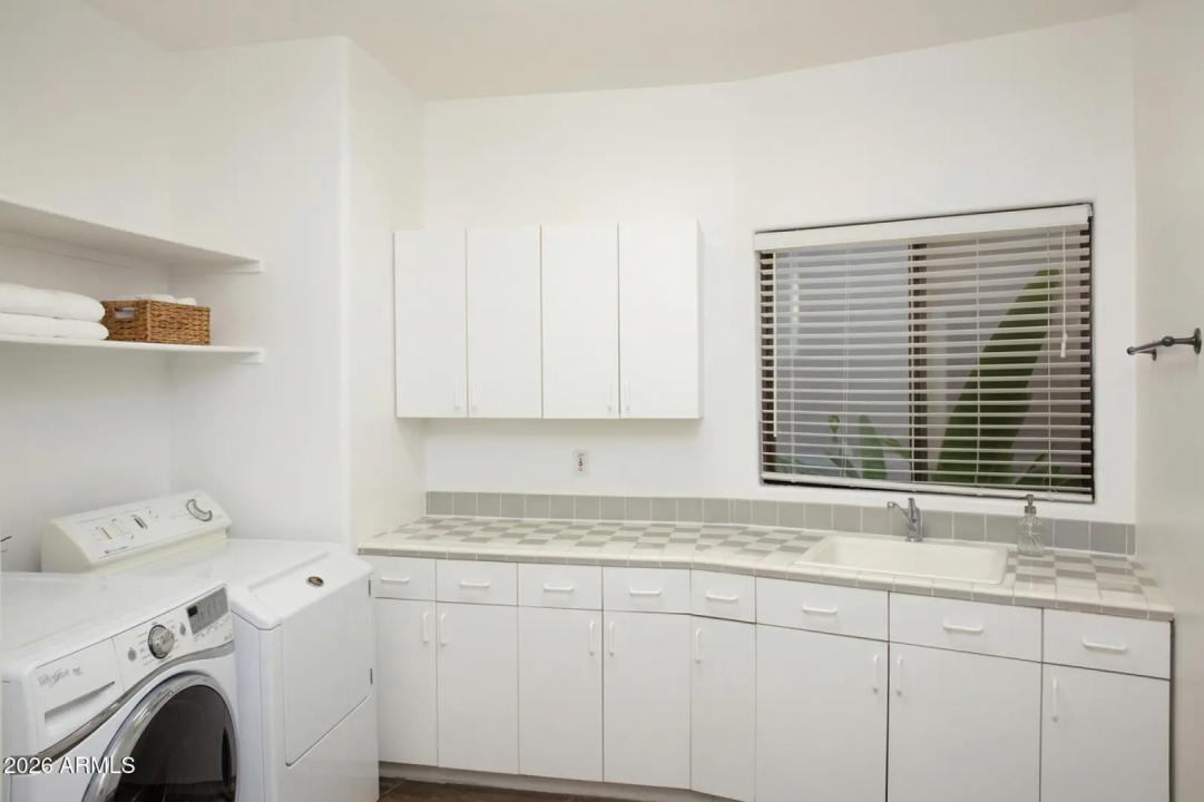 Real Estate Picture 21