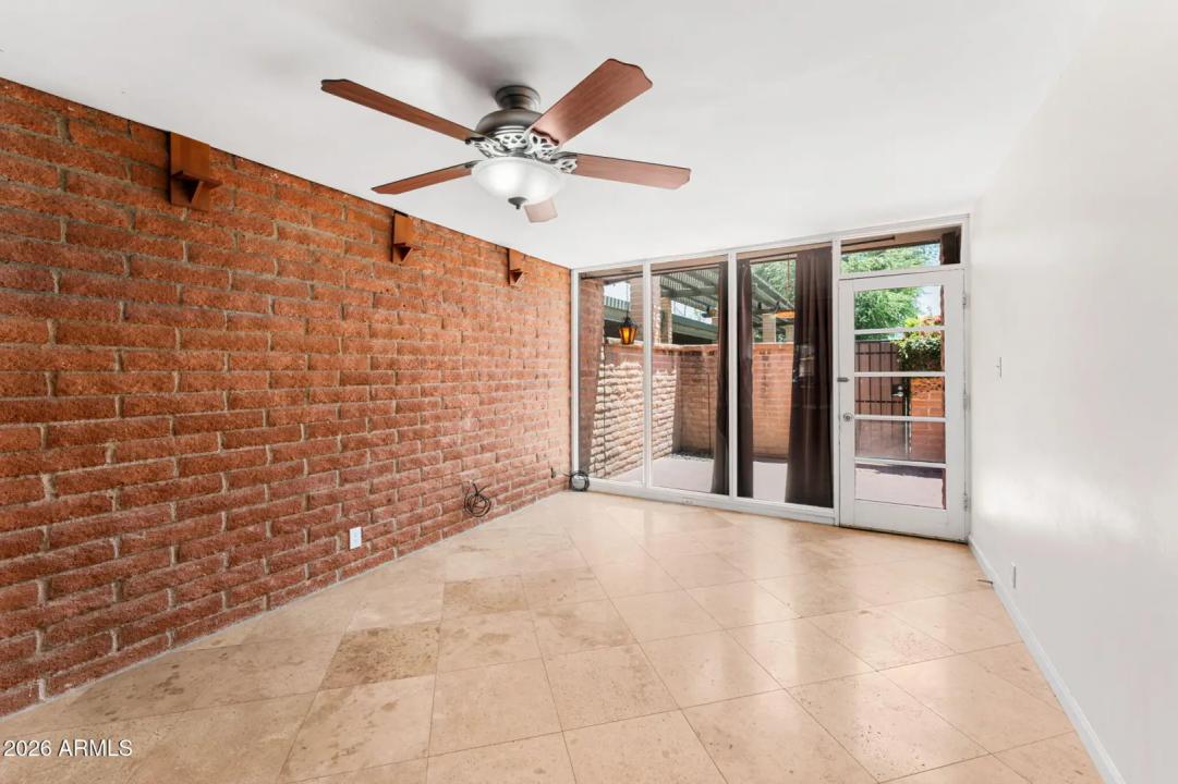 Real Estate Picture 16