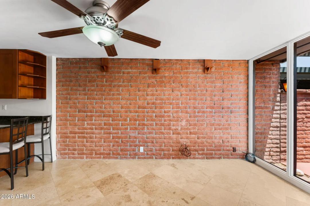 Real Estate Picture 18