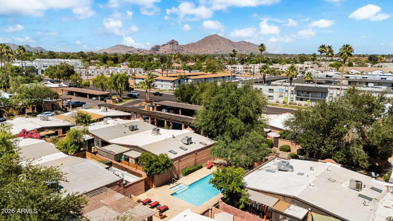 Real Estate Picture 32
