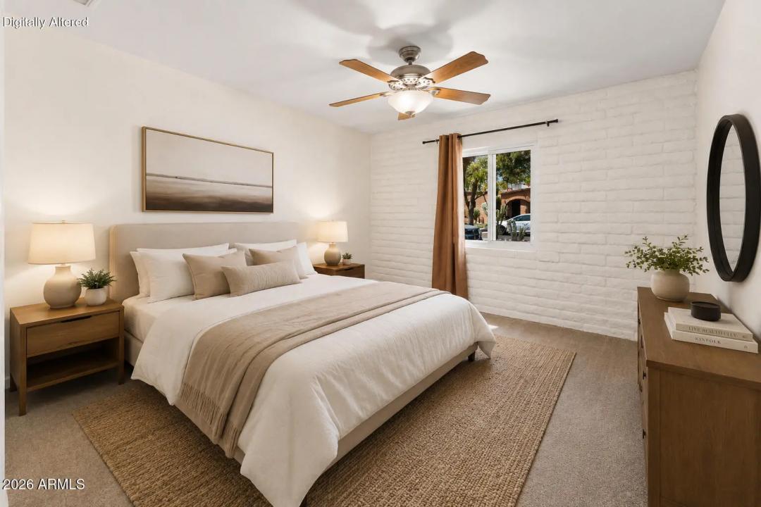 Real Estate Picture 4