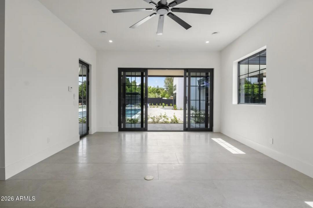 Real Estate Picture 38