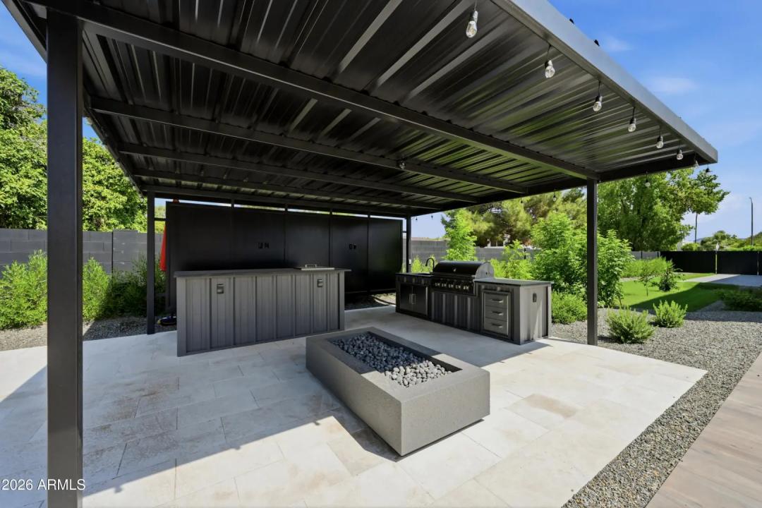 Real Estate Picture 29