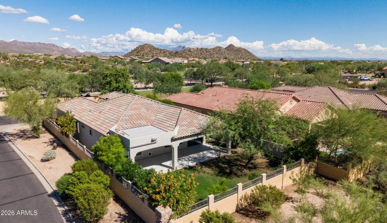 Real Estate Picture 33