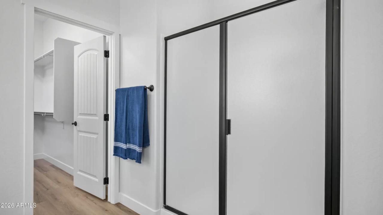 Real Estate Picture 18